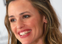 Jennifer Garner stars in “Miracles From Heaven” winning the hearts of many