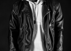 Under The Tent With ANoyd (@LivinANoyd) Under The Tent With ANoyd (@LivinANoyd)