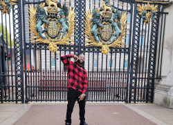 Who is Von Barz? Who is Von Barz?