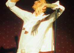 ItsHoly Hits The Summer With New Cool & Dre Song “Showstoppa” ItsHoly Hits The Summer With New Cool & Dre Song “Showstoppa”